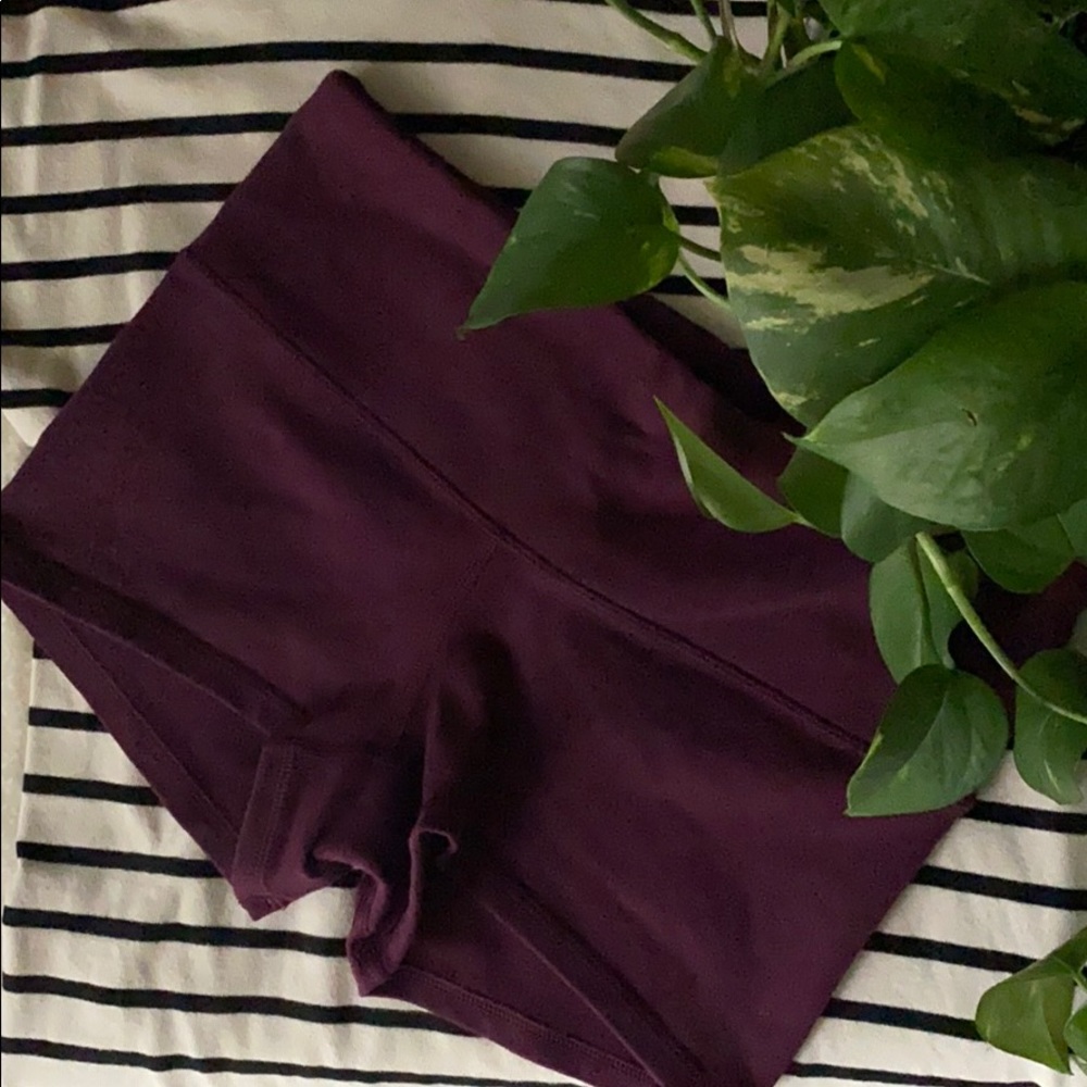 Lululemon // Booty Shorts